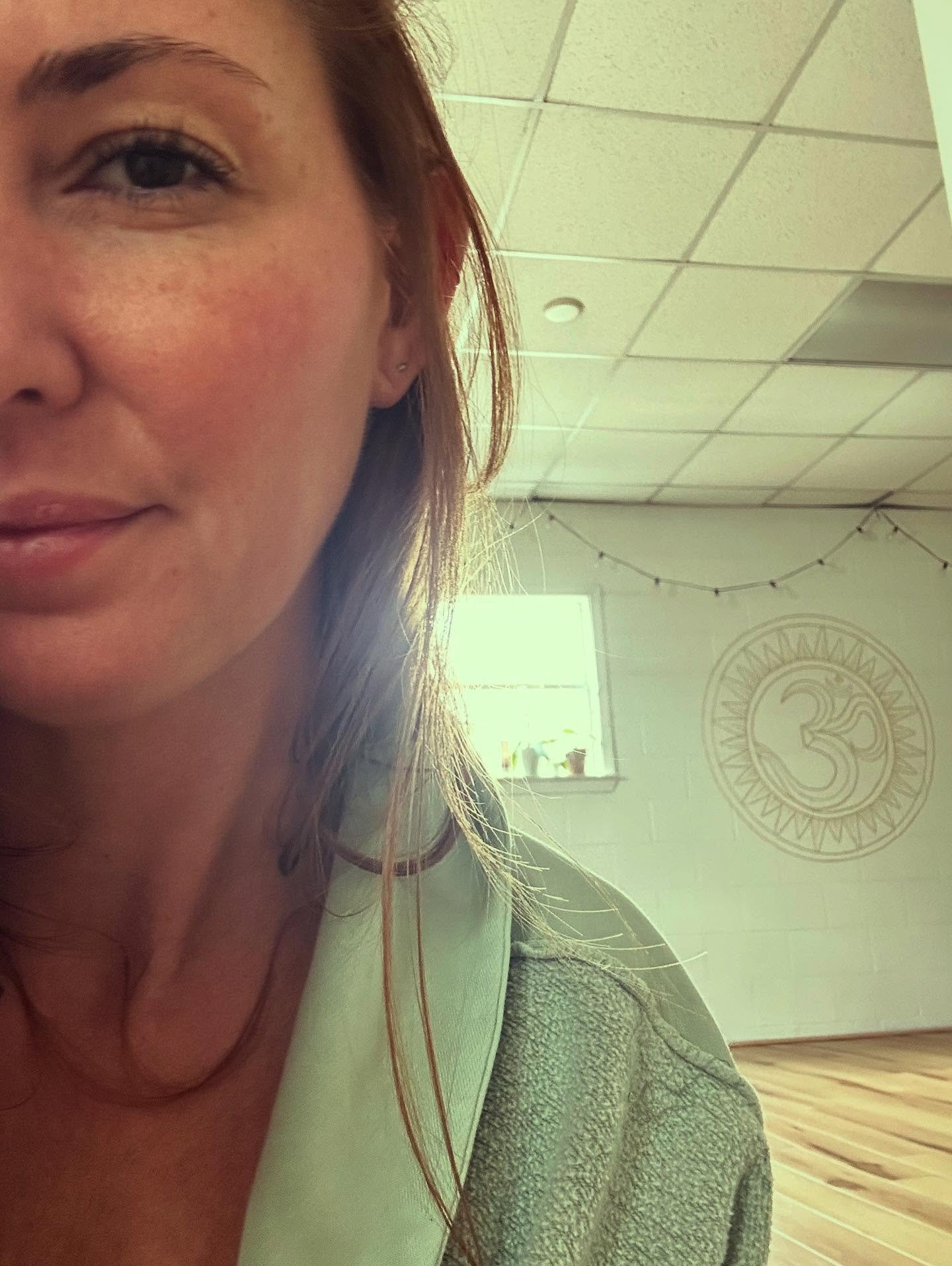 Caught by my son! Also, not a bad composition 😂 OM (Aum) is the sweet sound of the universe! It is the original mantra! Learn more about powerful@sacred sounds and more in our classes downtown! 

#downtownyogaoceansprings #oceanspringsyoga #downtown