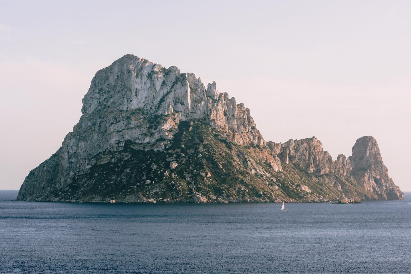 The breathtaking view to mighty Es Vedra 🤍