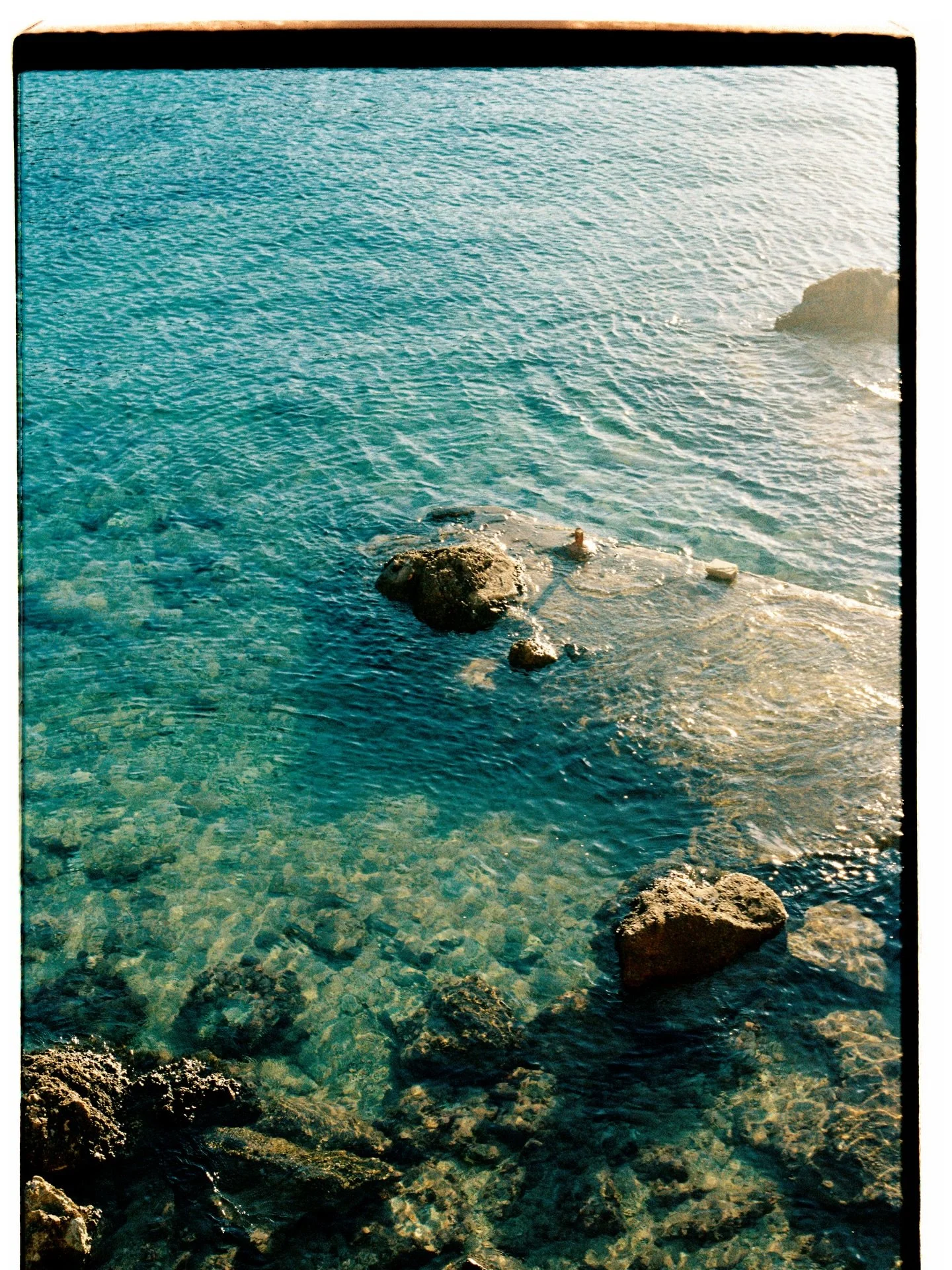 Ibiza 💙

You can feel summer in the air, balmy evenings swimming in the sea are right around the corner ✨

Scan &amp; dev @malvarrosa_filmlab as always 🫶🏻