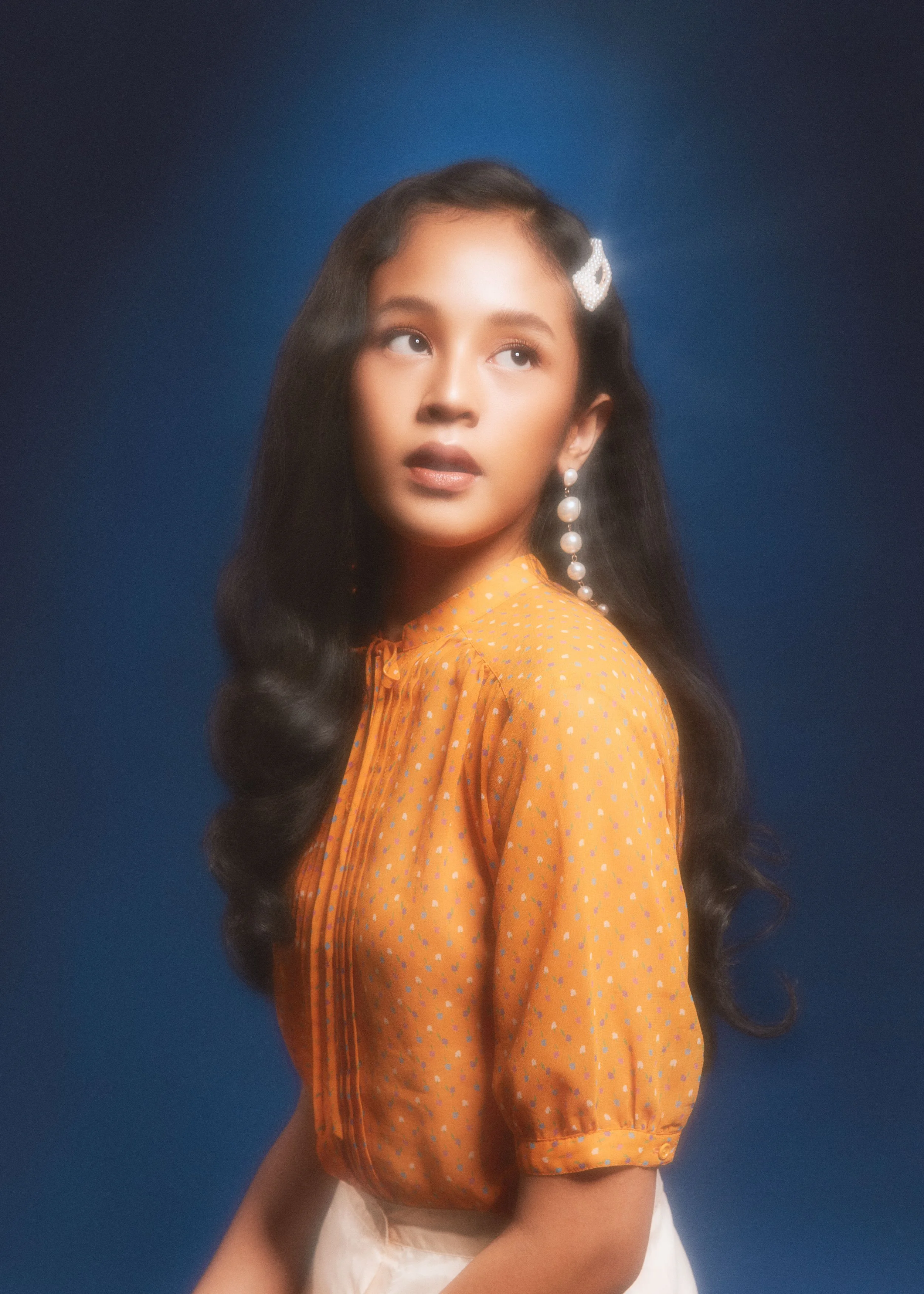 ILLUMINANCE5717-2.jpg
