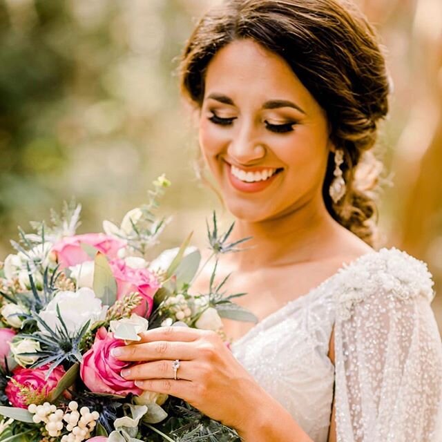 It's Wedding Wednesday! Makeup by Jess K | Photographer @kentcaptures⠀
.⠀
.⠀
.⠀
#weddingwednesday #tracybranchagency #hairandmakeupartist #editorialstyling #sessionstylist #weddinghairandmakeup #weddingmakeupartist #glamsquad