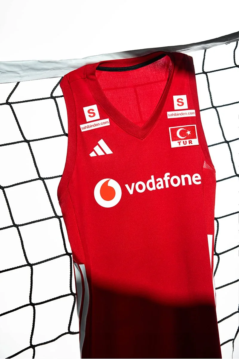 ADIDAS_TVF_4334.jpg