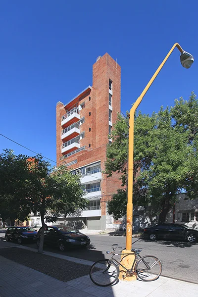 Edificio Necochea - Ph.Federico Cairoli-3.jpg