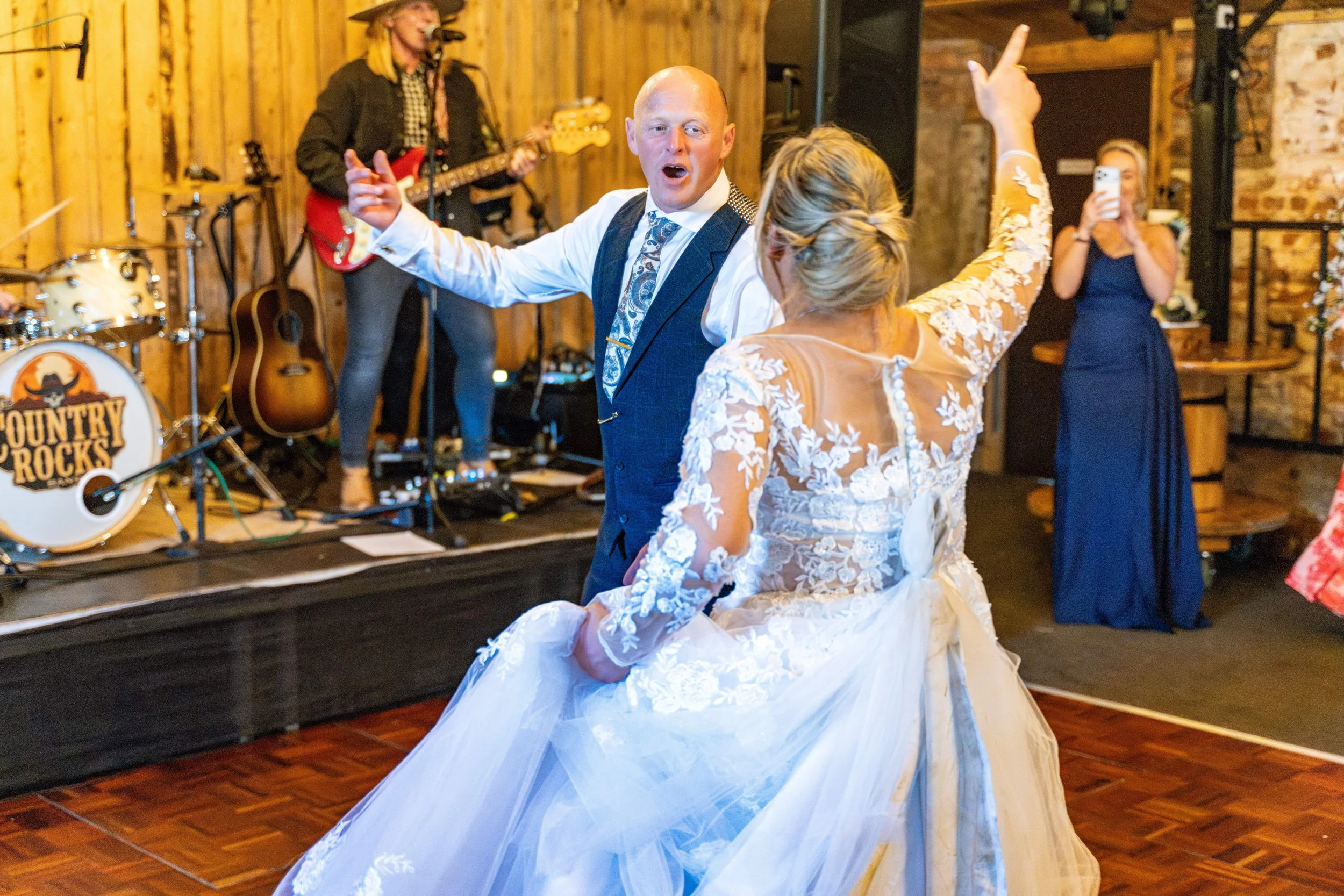 Jodie and Phil’s first dance at their Wedding at Stanford Farm, Shropshire