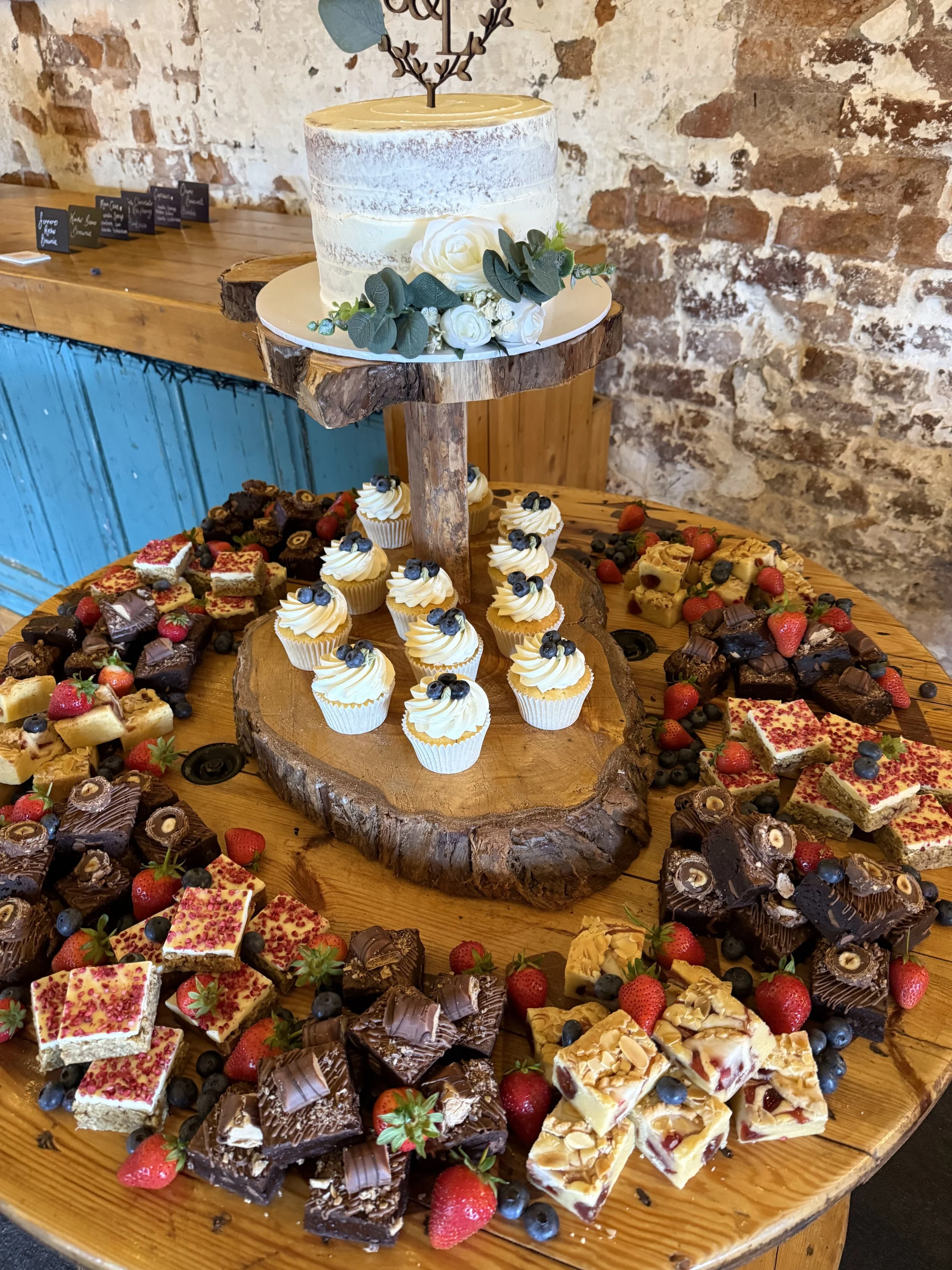 Wedding cake at Jemma and Lee’s American-Inspired Wedding at Stanford Farm