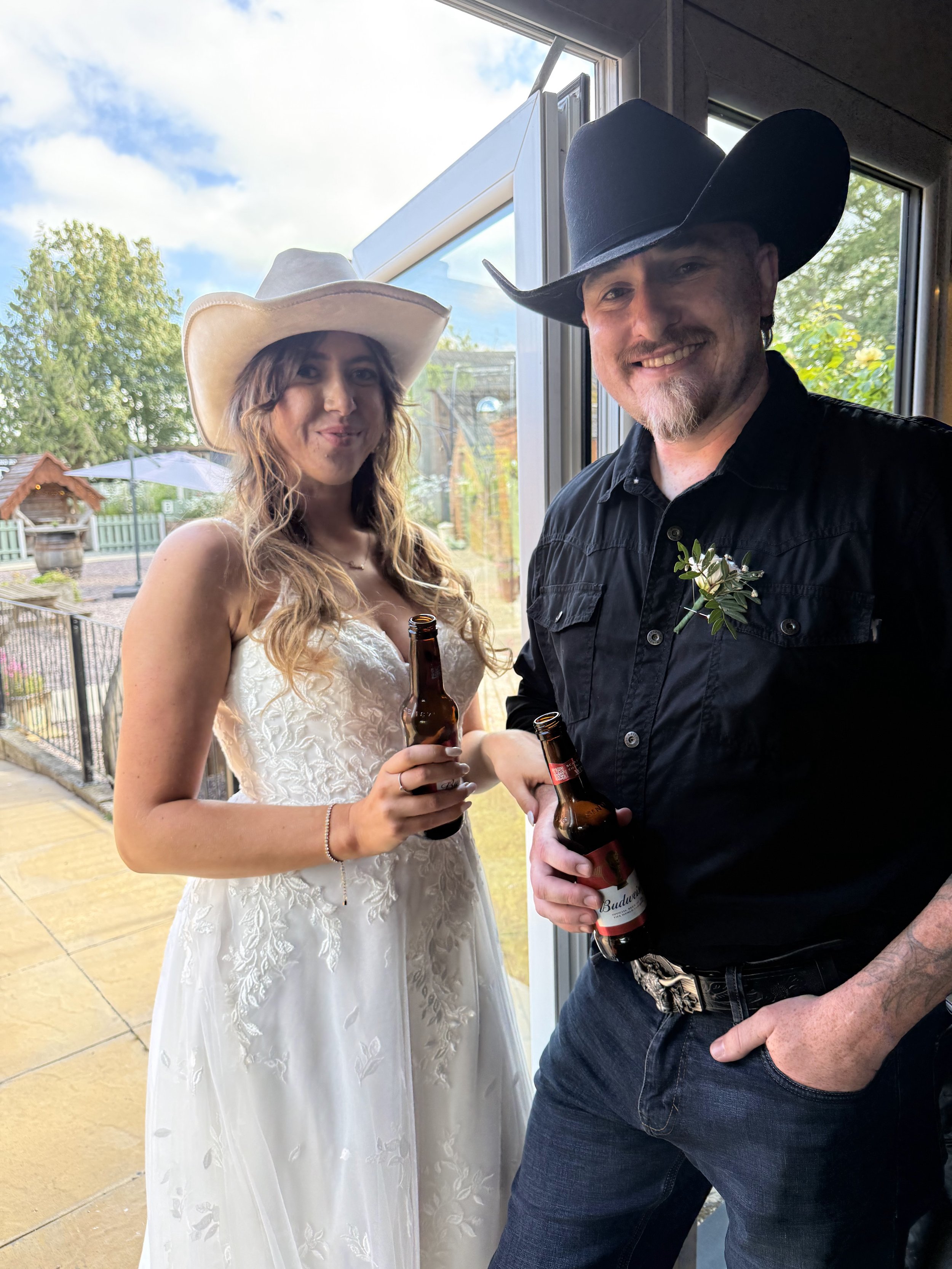 Jemma and Lee’s American-Inspired Wedding at Stanford Farm in Shropshire