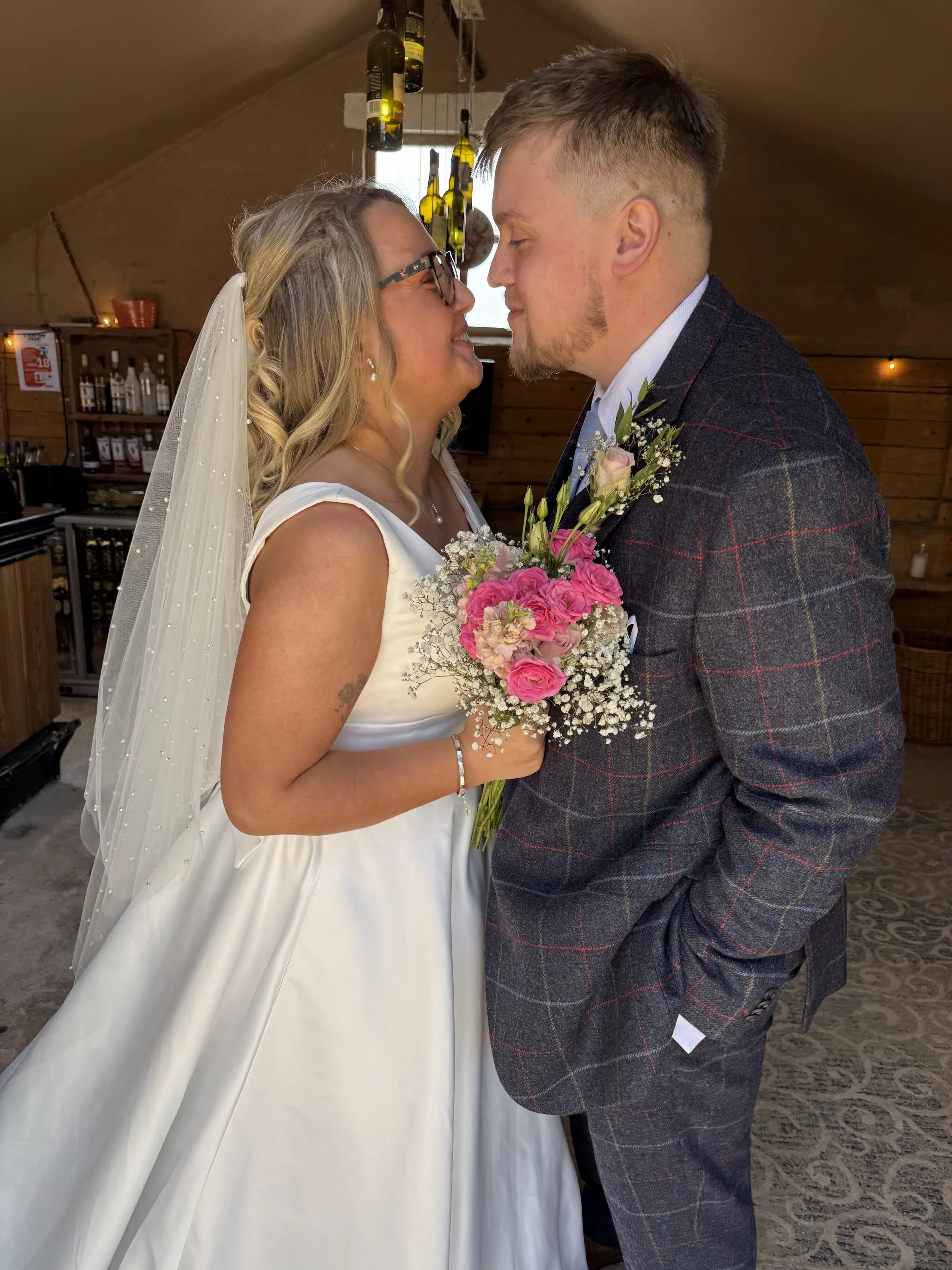 Ellie and Josh's Wedding at Stanford Farm, Shropshire