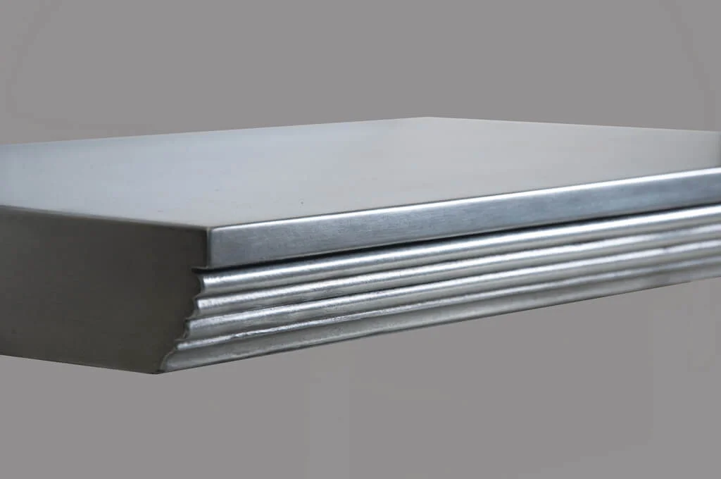 Stratton Metal Edge Profile in Zinc