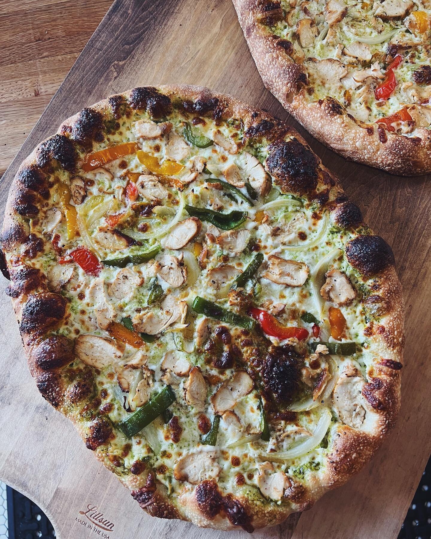 May Pizza Night kicking off right now with this gorgeous Chicken Fajita number 🙌🏼 We have a small handful pies reserved for walk-in/call-ins&hellip;call the shop and claim them 🍕