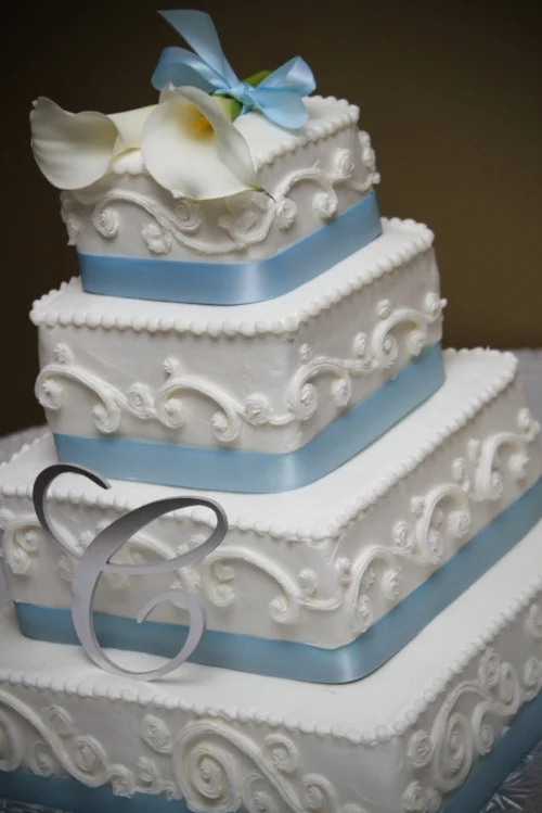 kaitlyn's actual wedding cake!