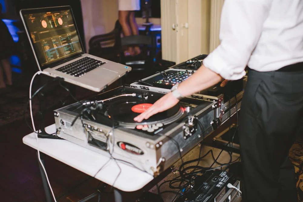 DJ CoolHand - Turntables