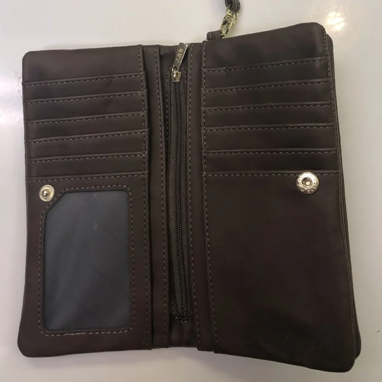 BridesmaidGifts-CoolHand-clutch-2.jpeg