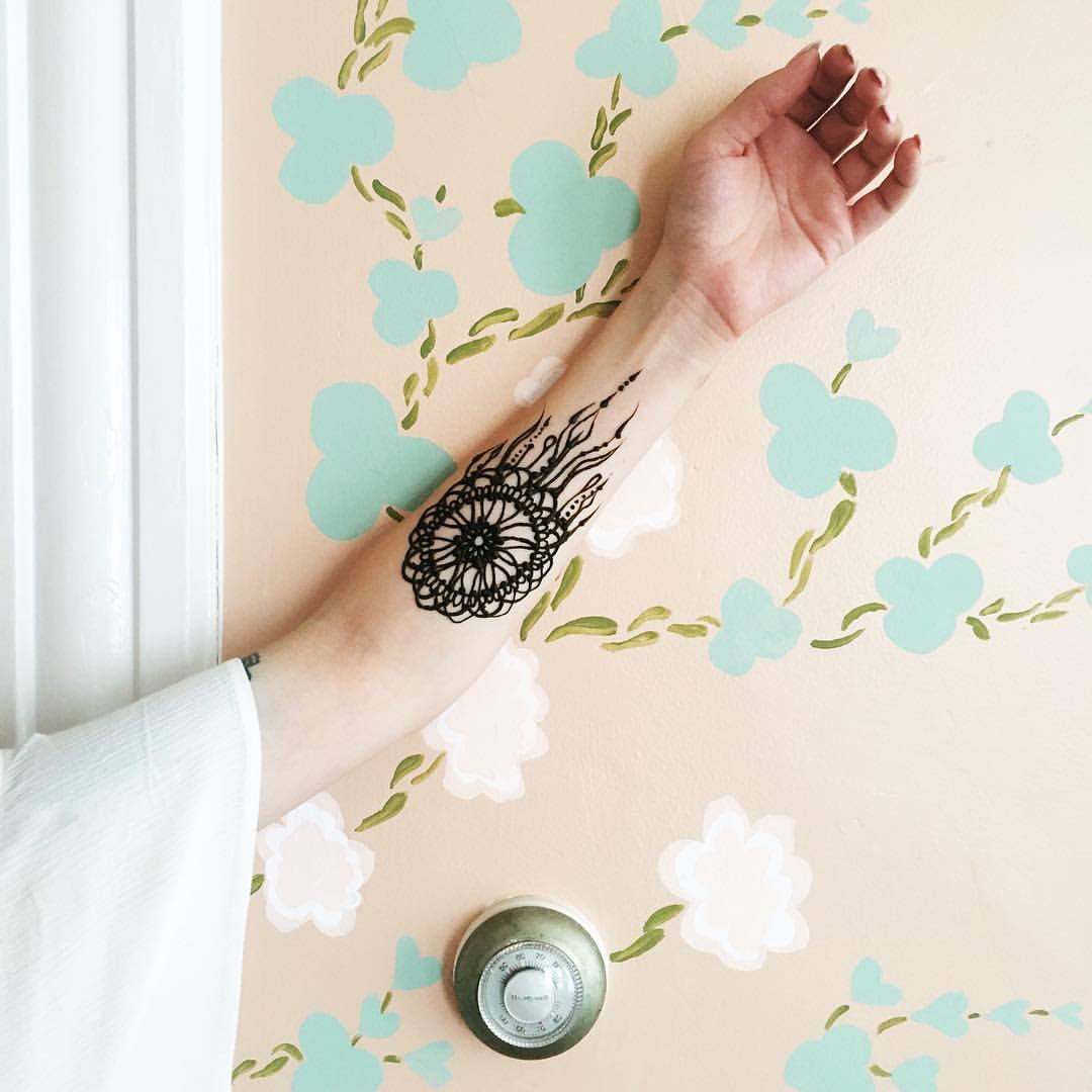 Henna by Rayna Gasteiger