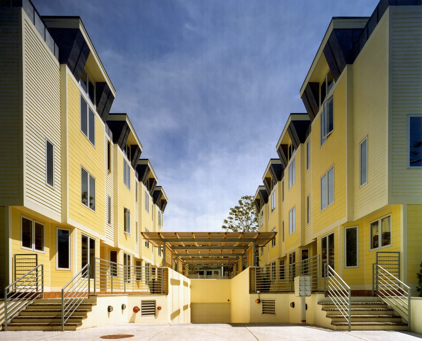 2001center-sm.jpg