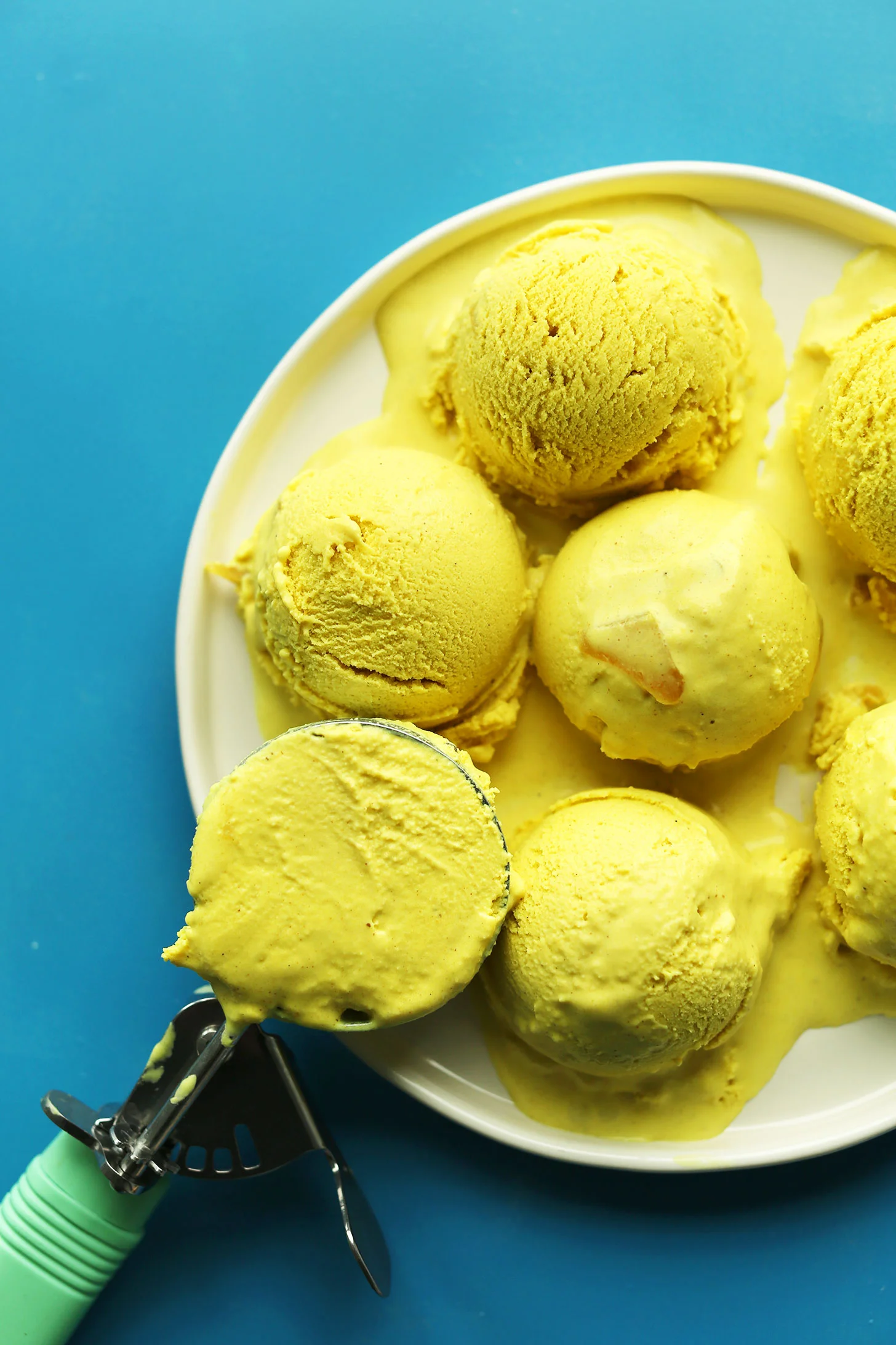 CREAMY-Golden-Milk-ICE-CREAM-vegan-glutenfree-healthy-icecream-dessert-recipe-turmeric-.jpg