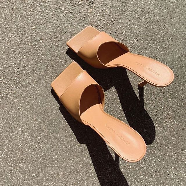 &quot;I firmly believe that with the right footwear one can rule the world.&quot; &mdash;Bette Midler
.
In today's case it happens to be a pair of @bottegaveneta leather mules | #somadinablog
.
.
.
.
.
.
.
. #Style #beauty #fashion #empowerment #blog