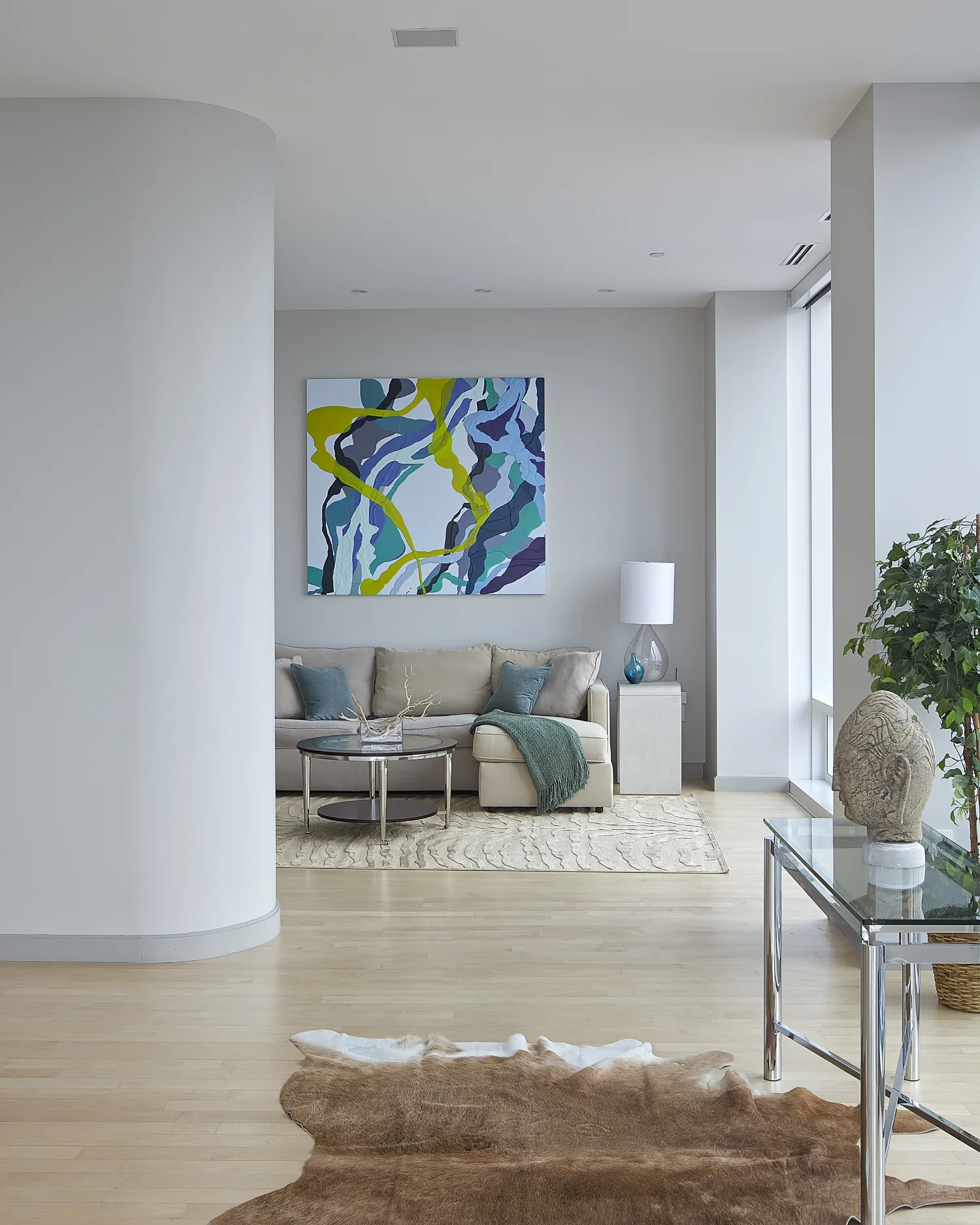 CHELSEA PENTHOUSE The Chelsea Duplex Penthouse Has A Most Impressive Mix Of All The Right Elements, Including Modern Design, Architecture And Energy.
