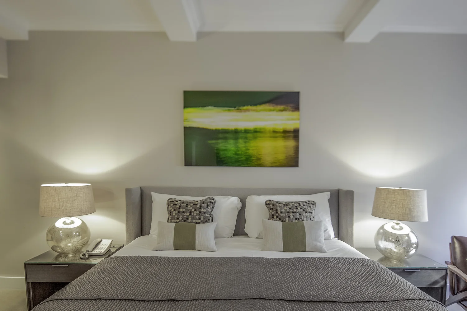 LOMBARDY HOTEL APARTMENTS A mix of Mid-century modern and contemporary style, the design offers everyday functionality in a relaxed and appealing environment.