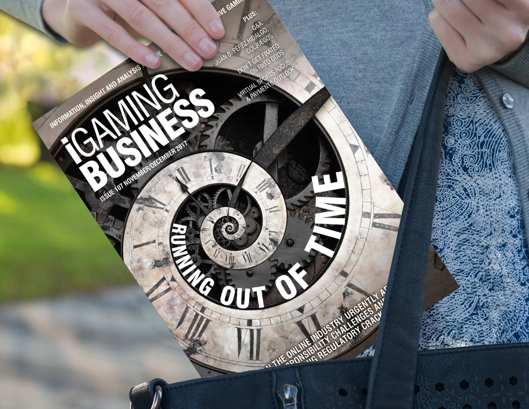 Pulling iGB107 from Bag Mockup.jpg