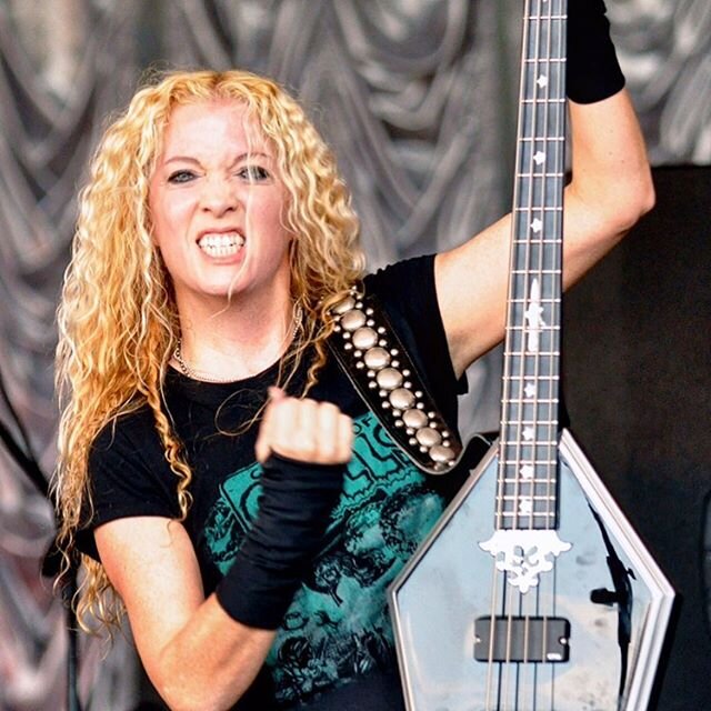 Grrrr! Me and my Coffin! Thanks forever @schecterguitarsofficial for building the bass of my dreams!
#flashbackfriday  #whitezombie  #metal #rock