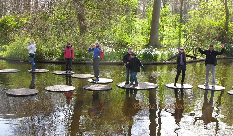 tourists, garden, stepping stones, holland, 