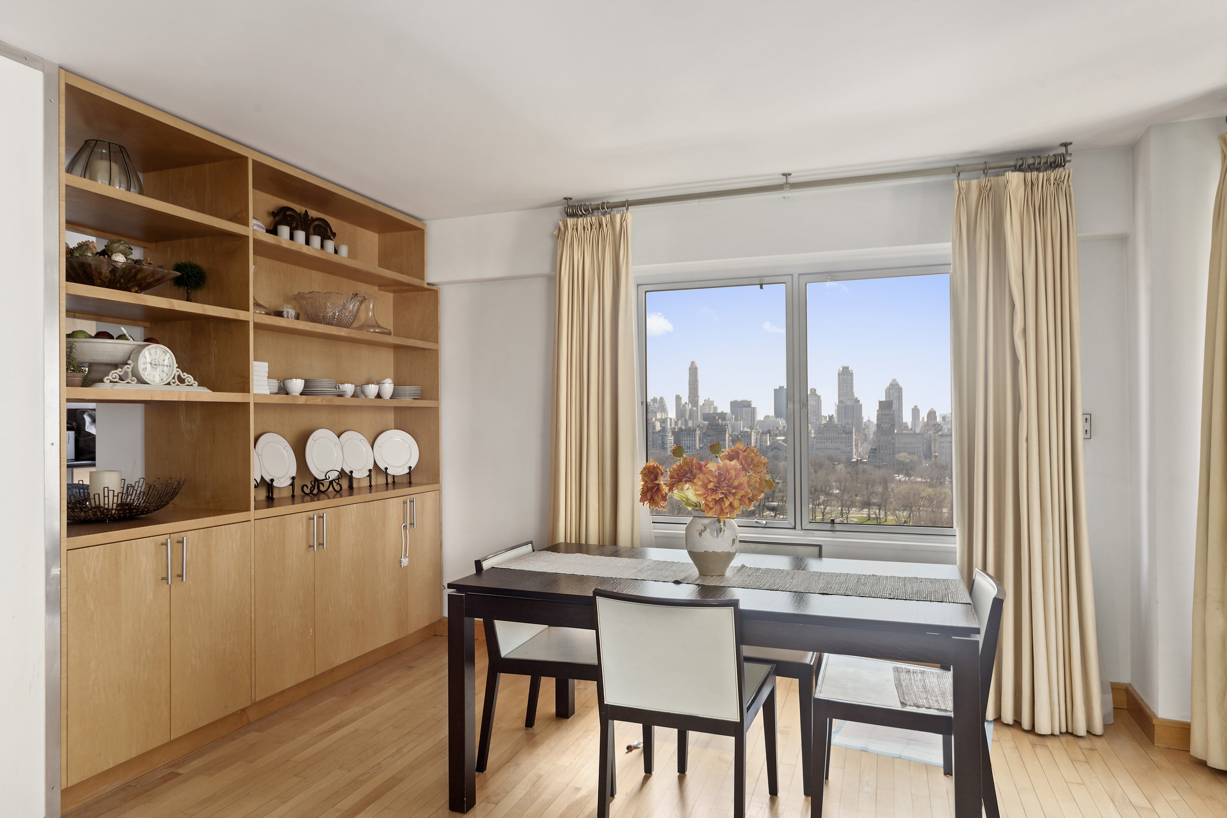 20 West 64th Street, 18RS