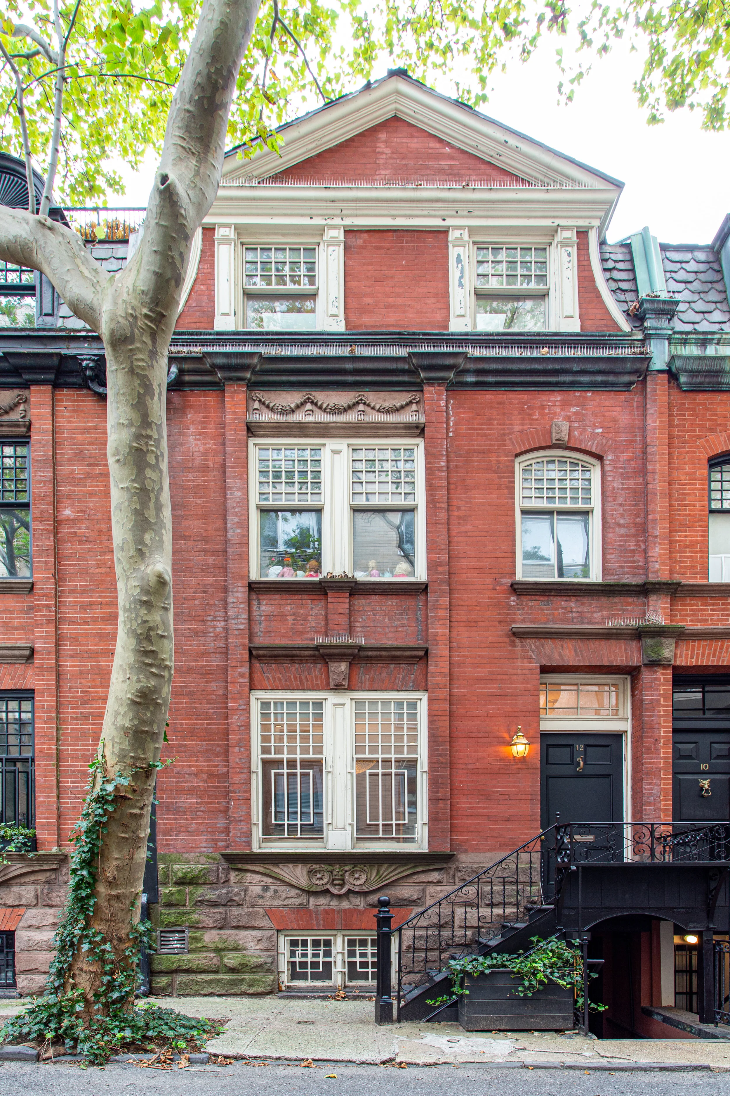 12 Henderson Place Historic New York City Townhouse — Manhattan