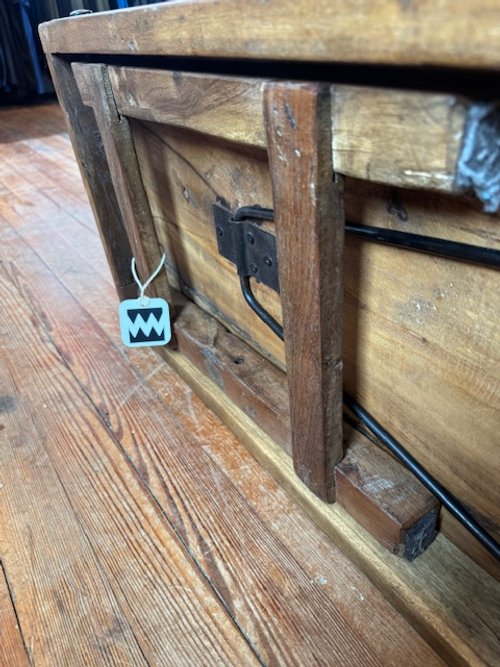 LOGO BENCH FOLDED FLAT 1.jpg