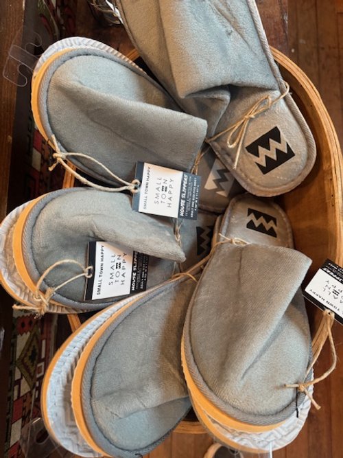 STH SLIPPERS BASKET VERTICAL GALLERY.jpg