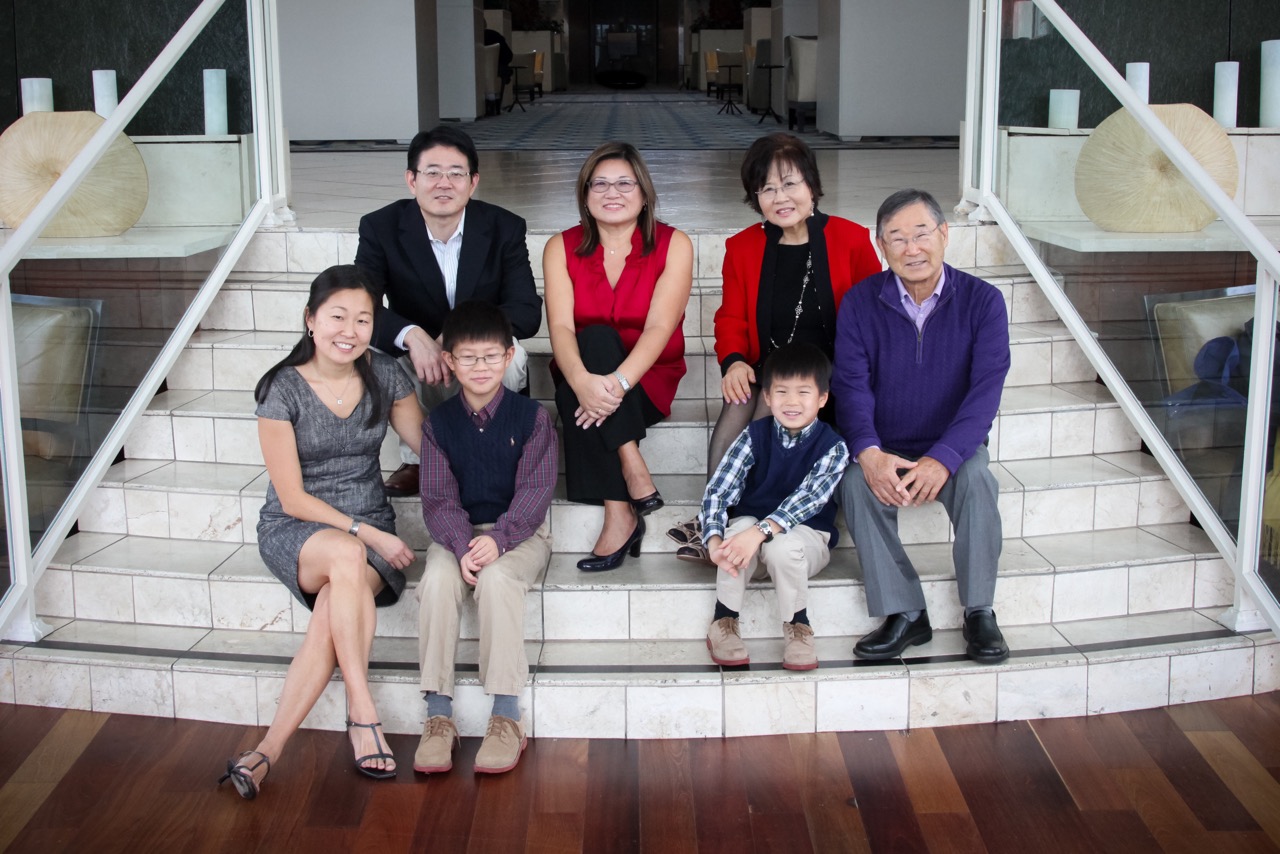 Joong Oh Rhee with his family