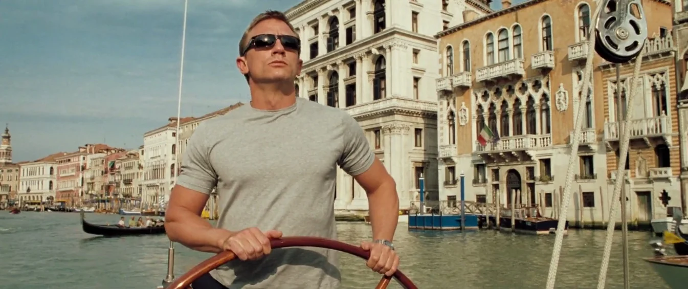 Bond arriving.jpg