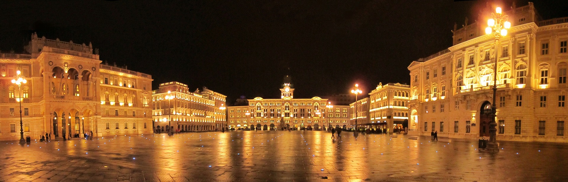 trieste-442587_1920.jpg