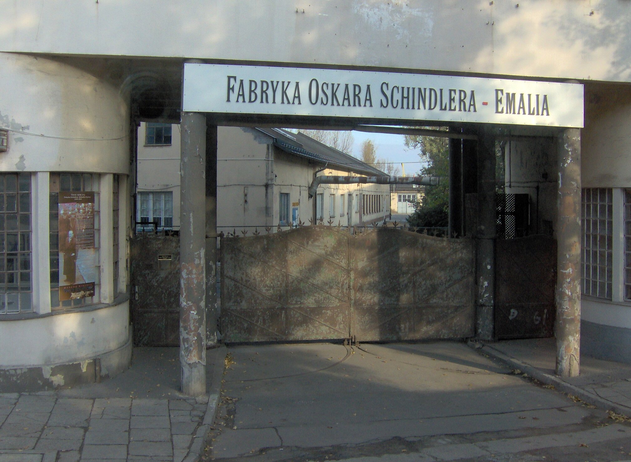 Oskar_Schindler_enamel_factory_in_Kraków.jpg