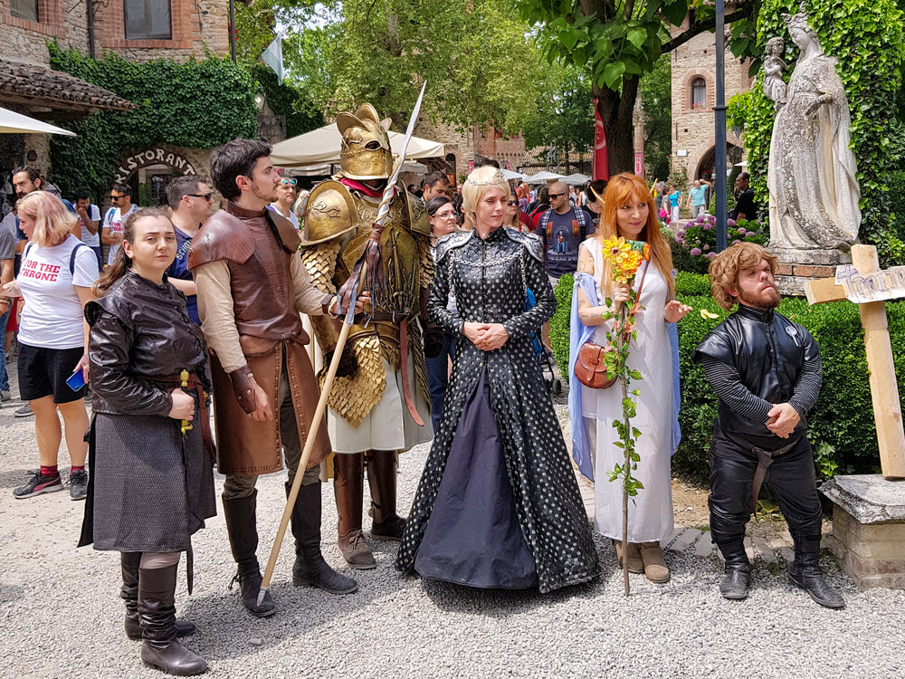L'INCANTO DEL TRONO - GRAZZANO VISCONTI CELEBRA GAME OF THRONES