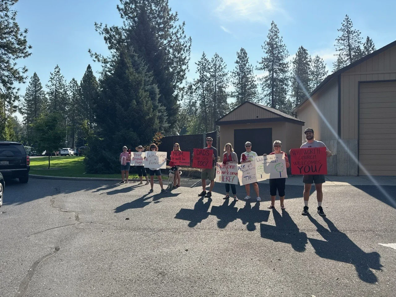 Annual Move-in Welcome Committee