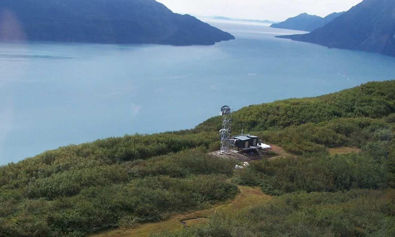 CVTC - Microwave site on ocean shore