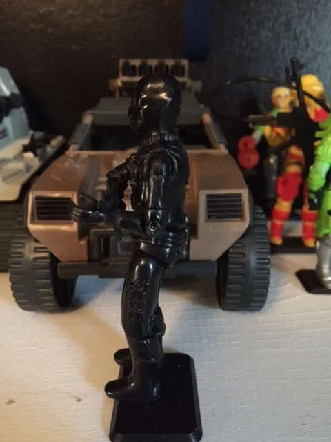 The mysterious commando was one of the most popular figures in the early wave of G.I. joe figures and after the ninja aspect of his character was added he became even more popular. later releases changed his look fairly significantly adopting the ninja aspects that were added.