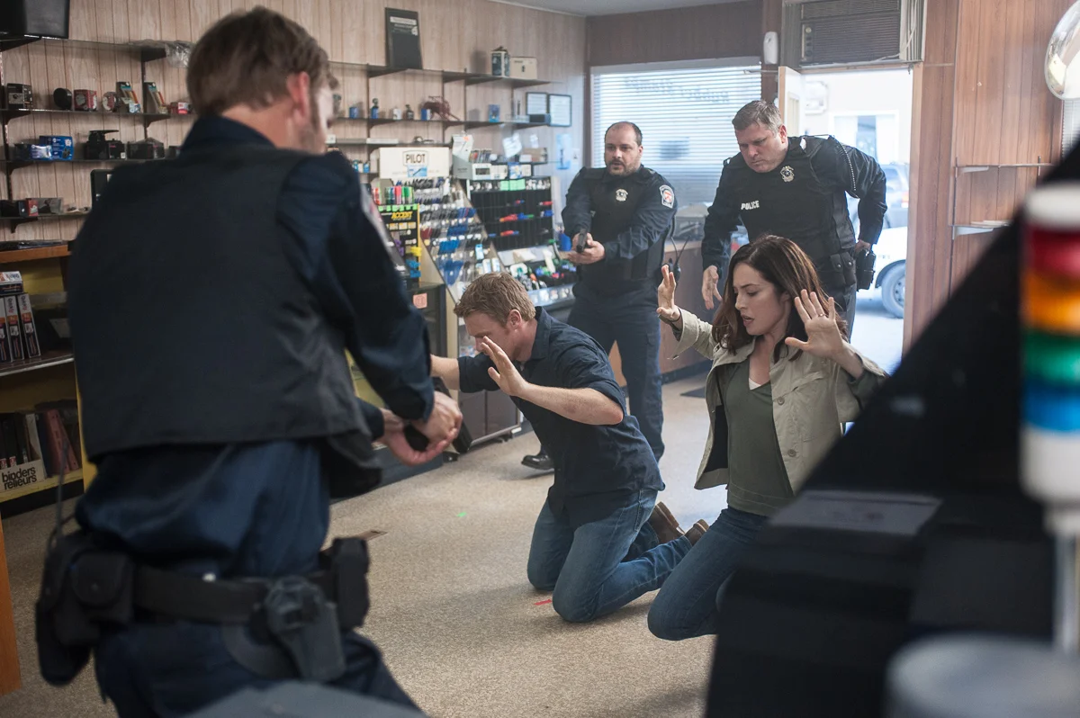 RADIUS_Liam&Jane&Cops_Store©ThomasFricke160619-353.jpg