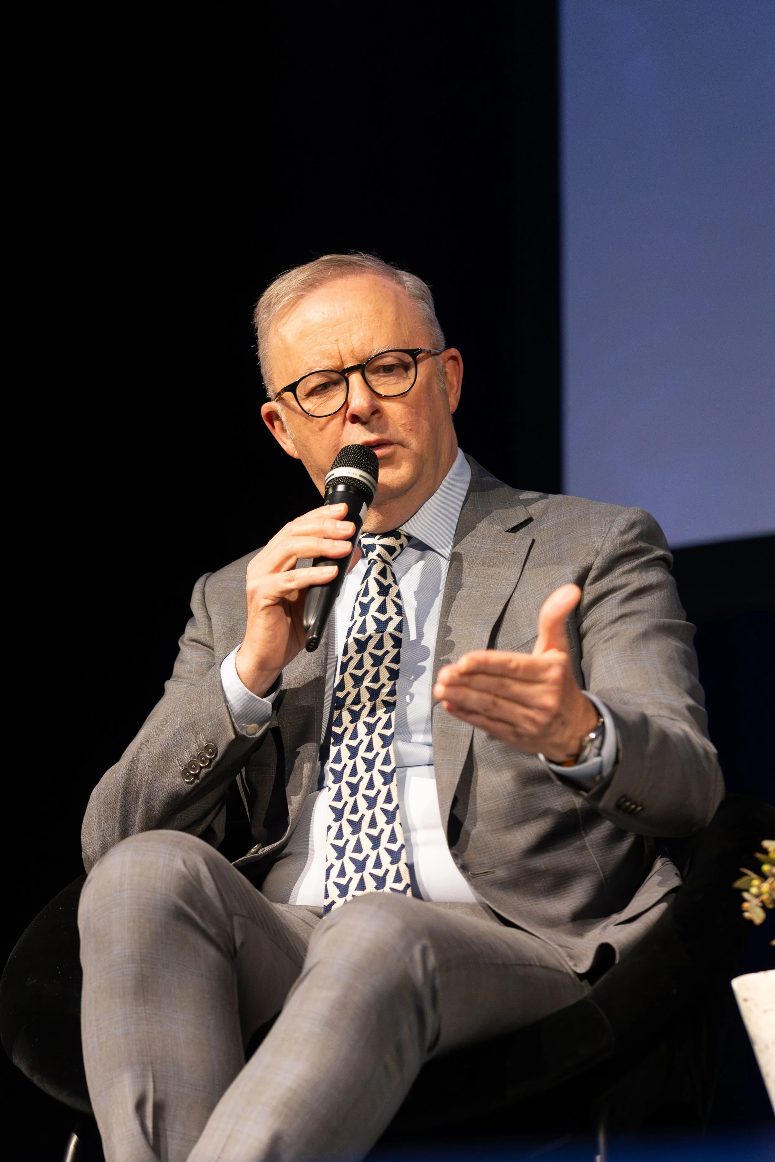 APEC Lecture-52 copy.jpg