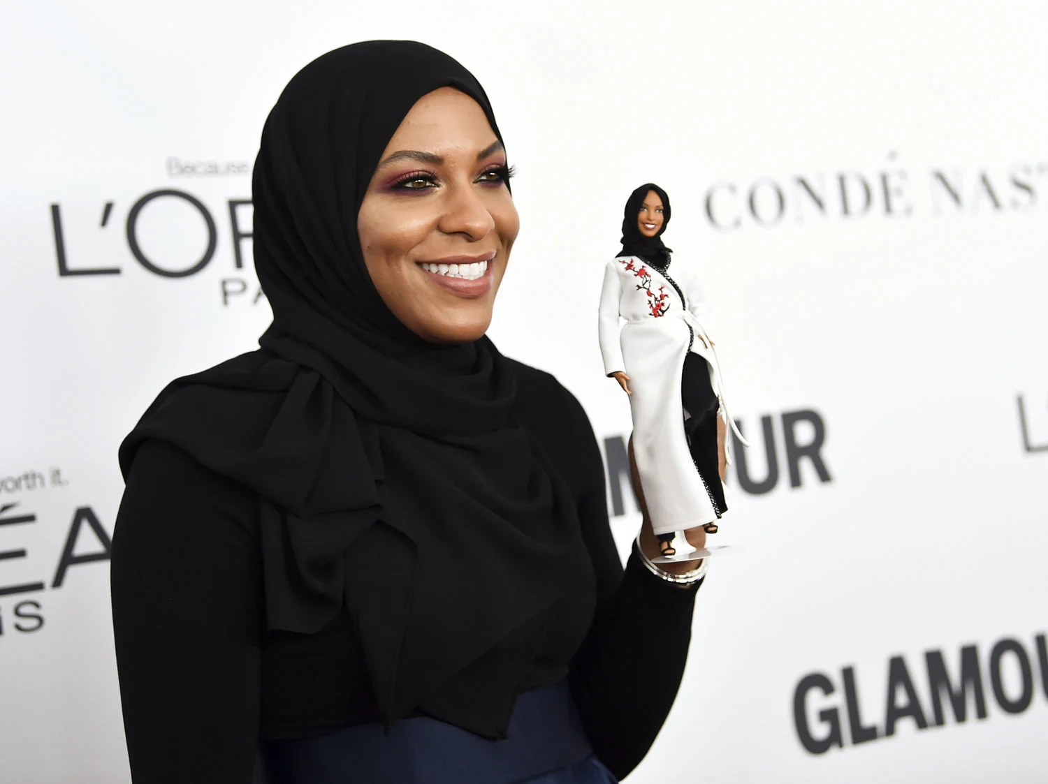 The way I was cheesing when I saw this woman Ibtihaj Muhammad in the Olympics 2016 ?! Overjoyed and I'm not even muslim. I do have friends that are either scared or ashamed to wear the hijab. Representation matters guys no matter how folks try to suppress it. 