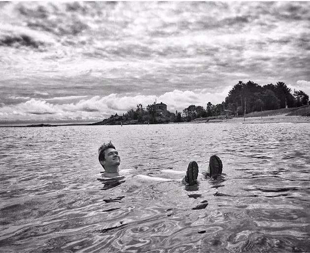 Me swimming in my backyard. (📸: Mark Felix)