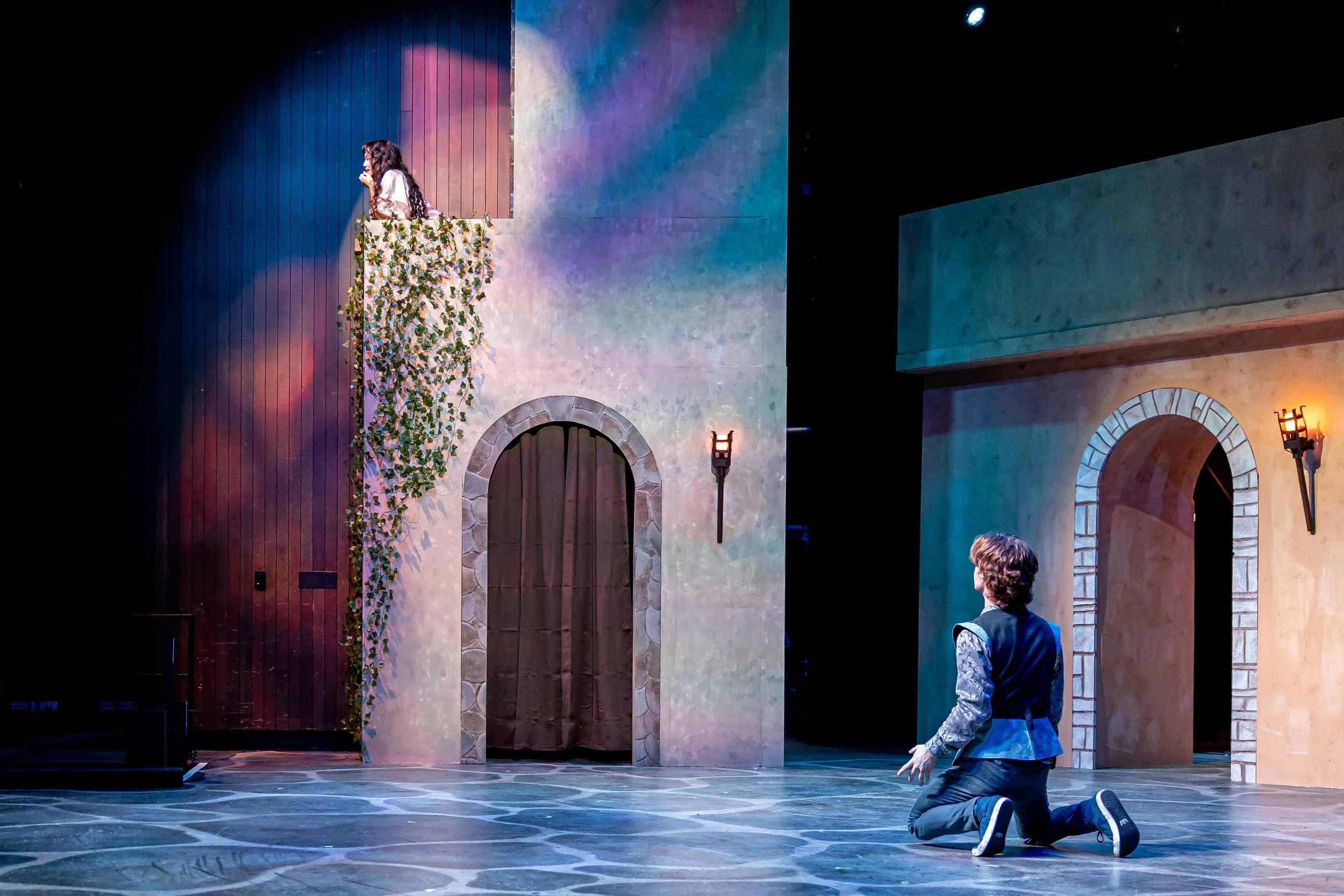 24-10-romeoandjuliet-66_54093590759_o.jpg