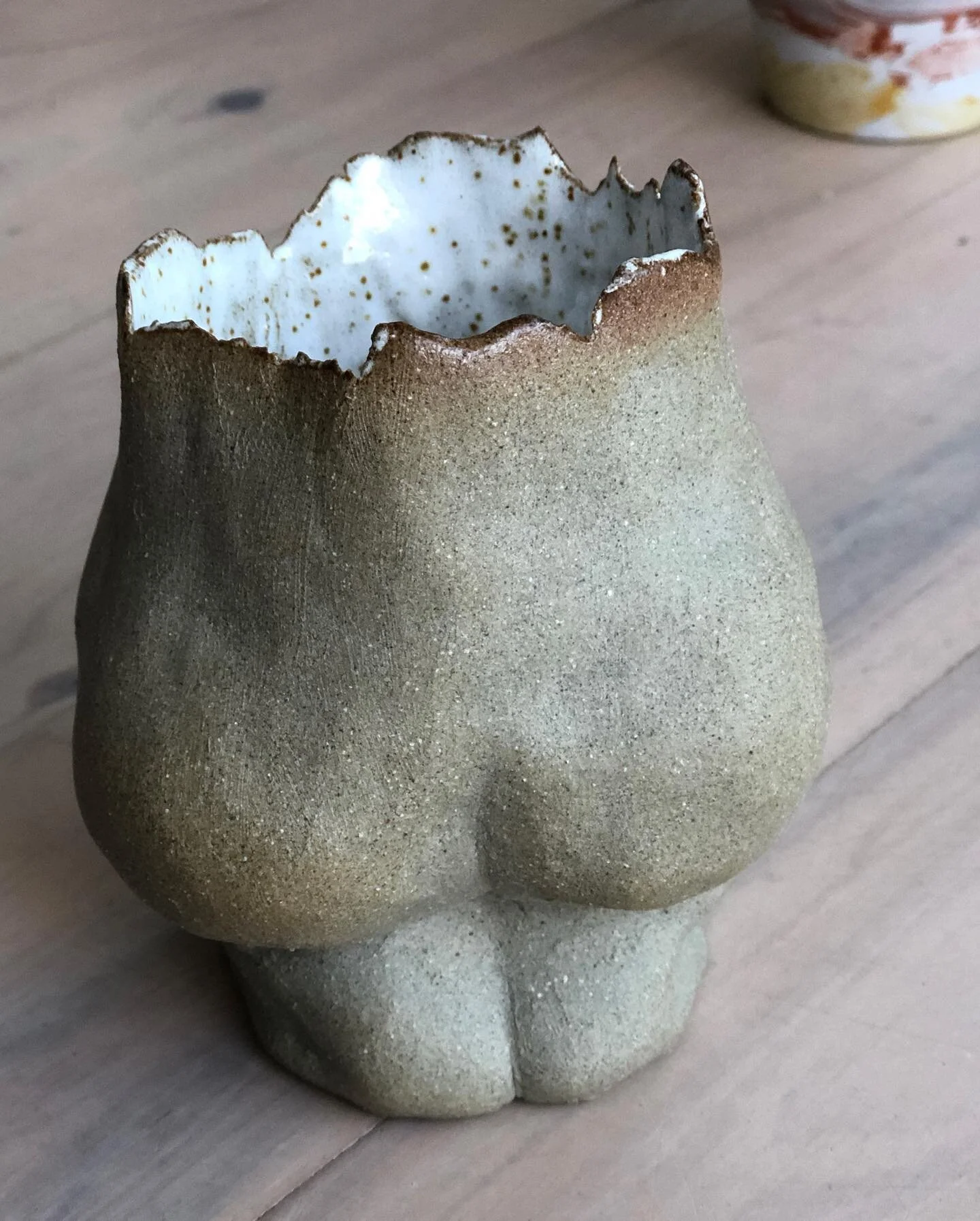 Clay Social Sydney&hellip;It started off quite innocently at first but then went full &lsquo;Ceramics Uncensored&rsquo;! 
Swipe right to reveal the cheeky clay play results&hellip;

A hand-building workshop in Brookevale, Sydney. A chance to explore 