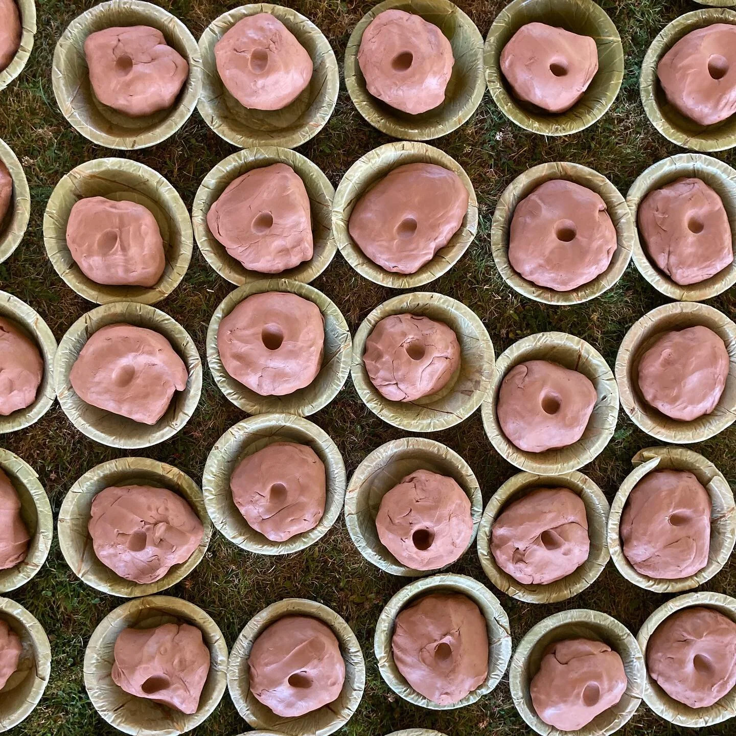100 Human experience. #100hx @thenaturallifestylist ❤️❤️❤️

Clay Mandala workshop Solidifying your intentions in clay. 
Was an honour and a privilege to be part of this beautiful weekend in the south coast of the magical lands of Totnes, UK. 

 #inte