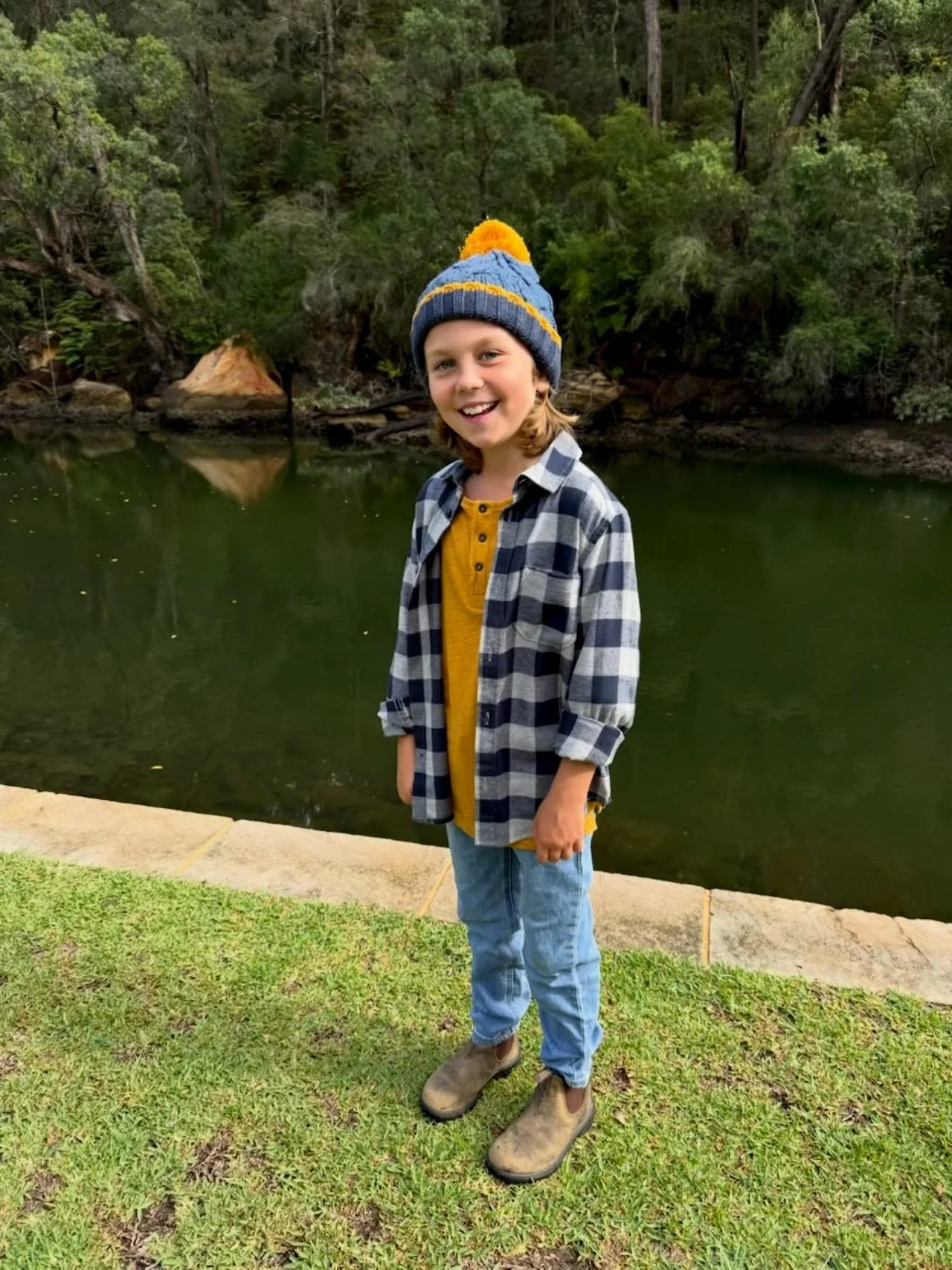 Mack is working hard on set for the next few days for a big campaign.

Looks like he is taking it all in his stride!

#tandekidsareeverywhere #letsgo2026