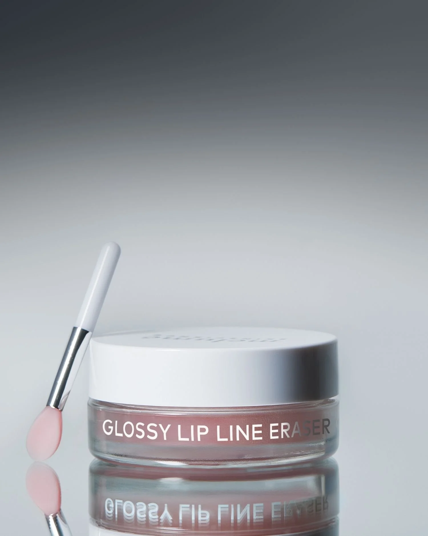 Glossy_Lip_Line_Eraser_Packshot.jpg