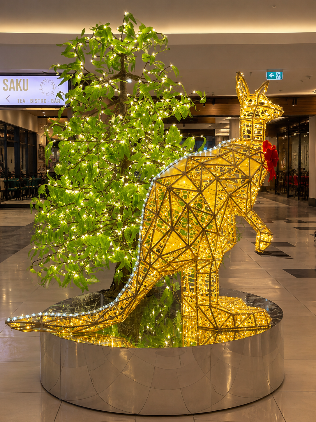 Holiday kangaroo sculpture in mall display.png