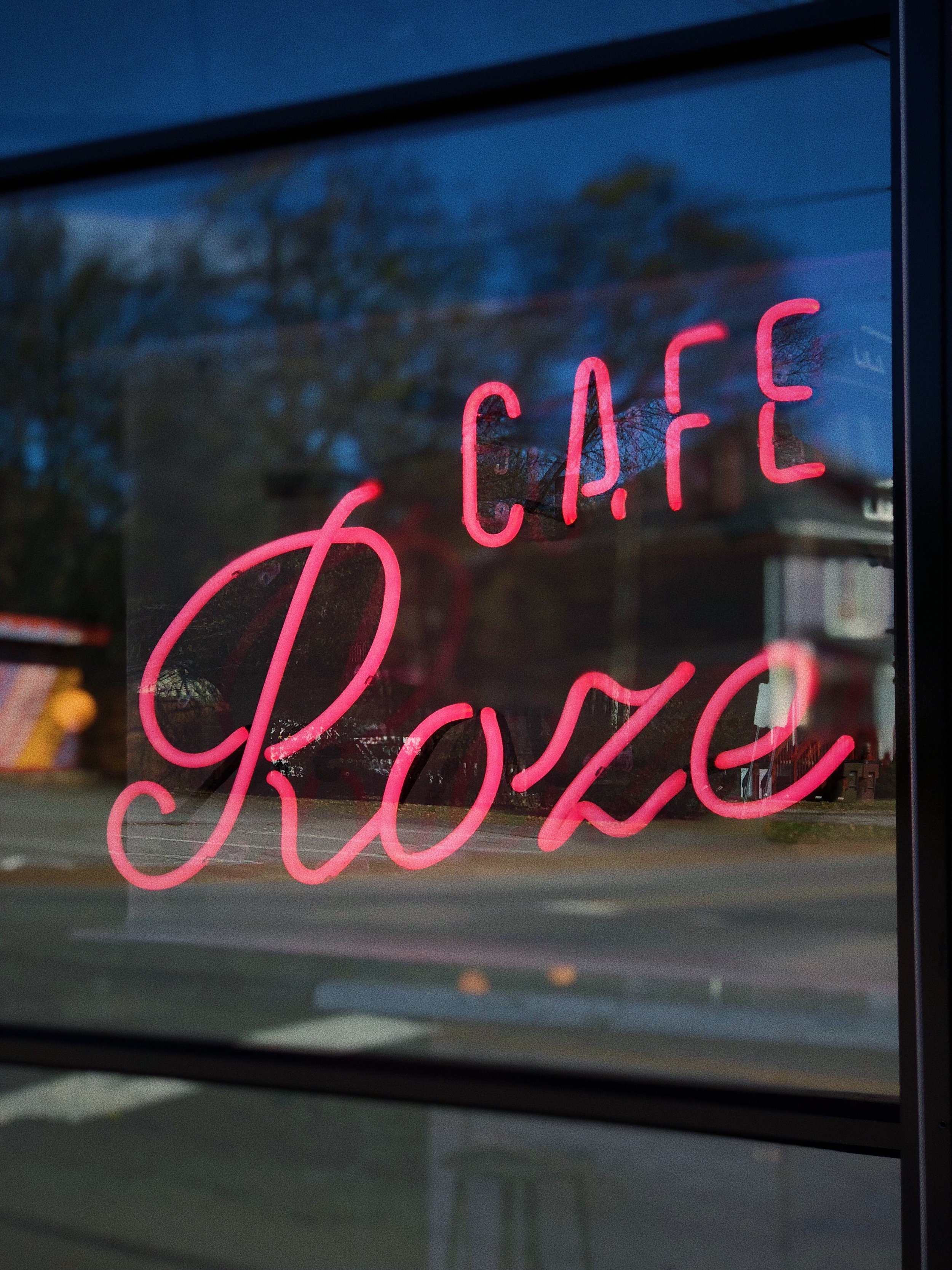 ROZE CAFE