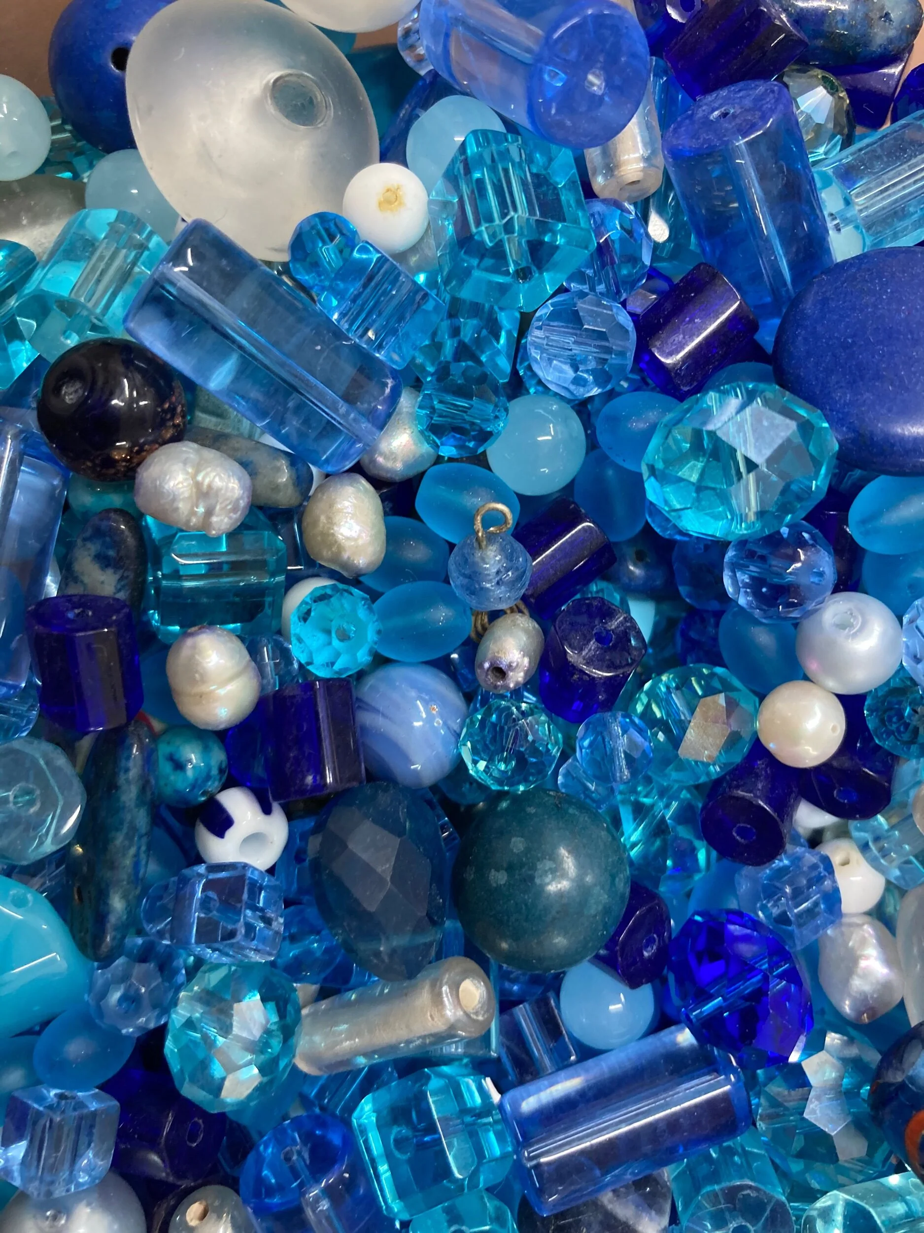 F9C152D4-3F73-41C3-AA55-4617B2D6D6C1