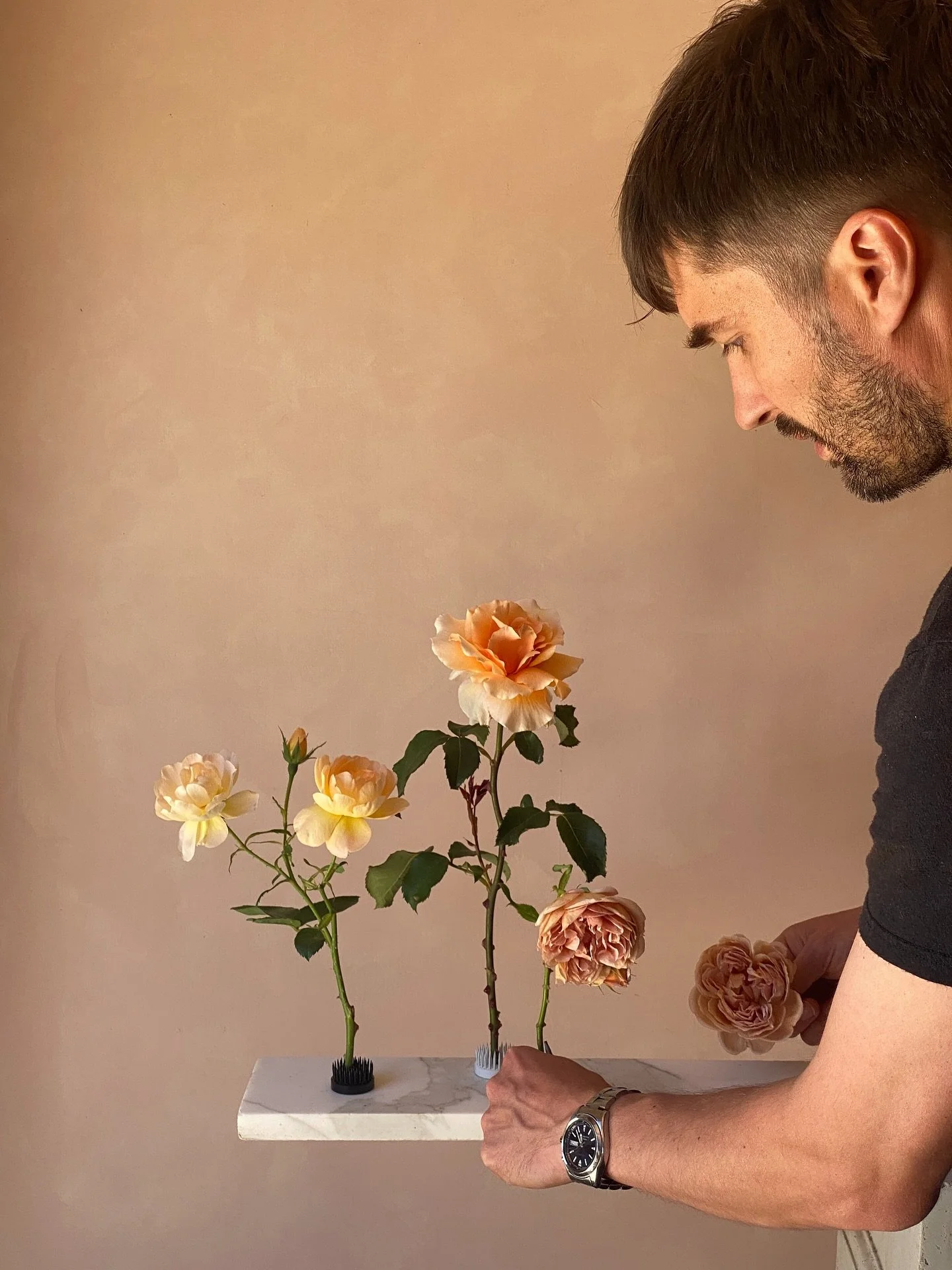 Happy birthday Oliver 🎈

Thank you @niwaki.hq for the new pin holders!

#flowerman #florist #meetthemakers #smallbusiness #smallbusinessowner #somersetbusiness #indiedesigner #somerset #nicebunch